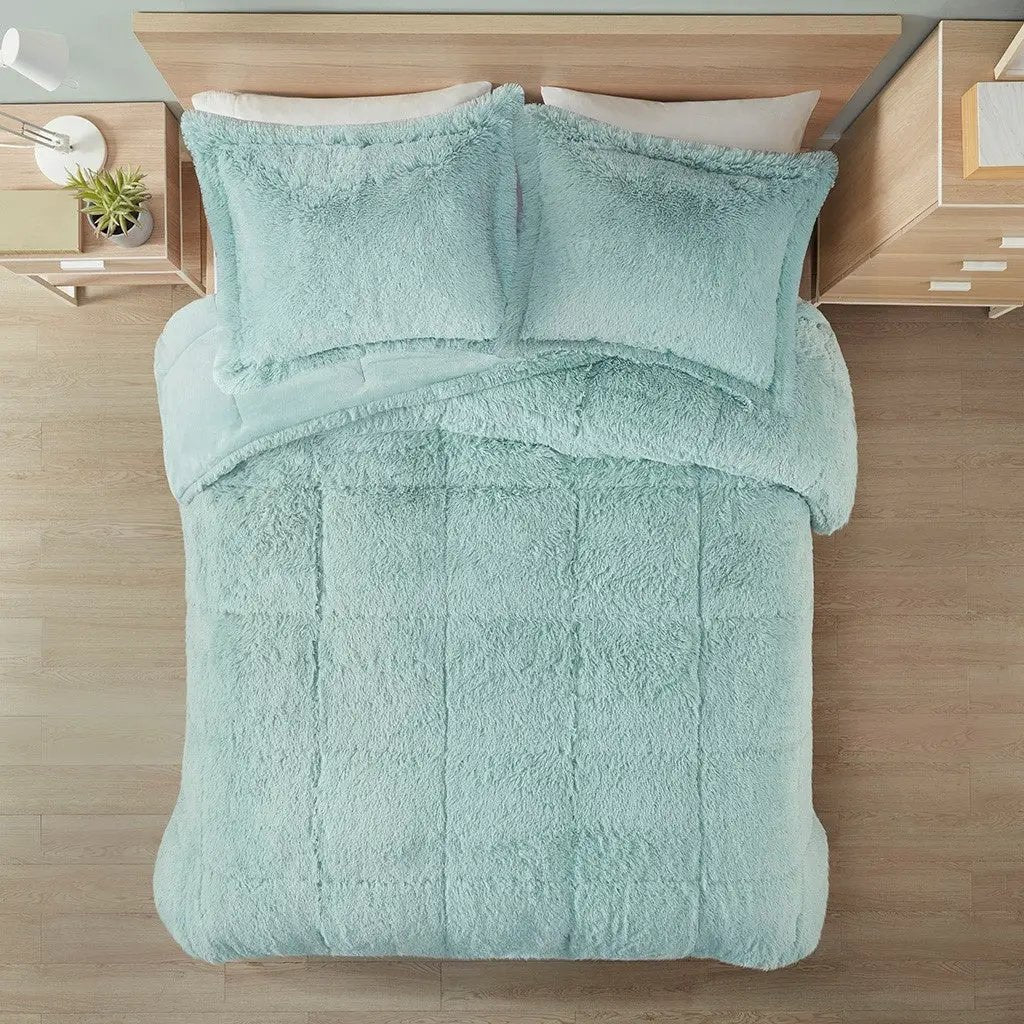 King/Cal King Shaggy Long Fur Comforter Mini Set by HouseOfZazla