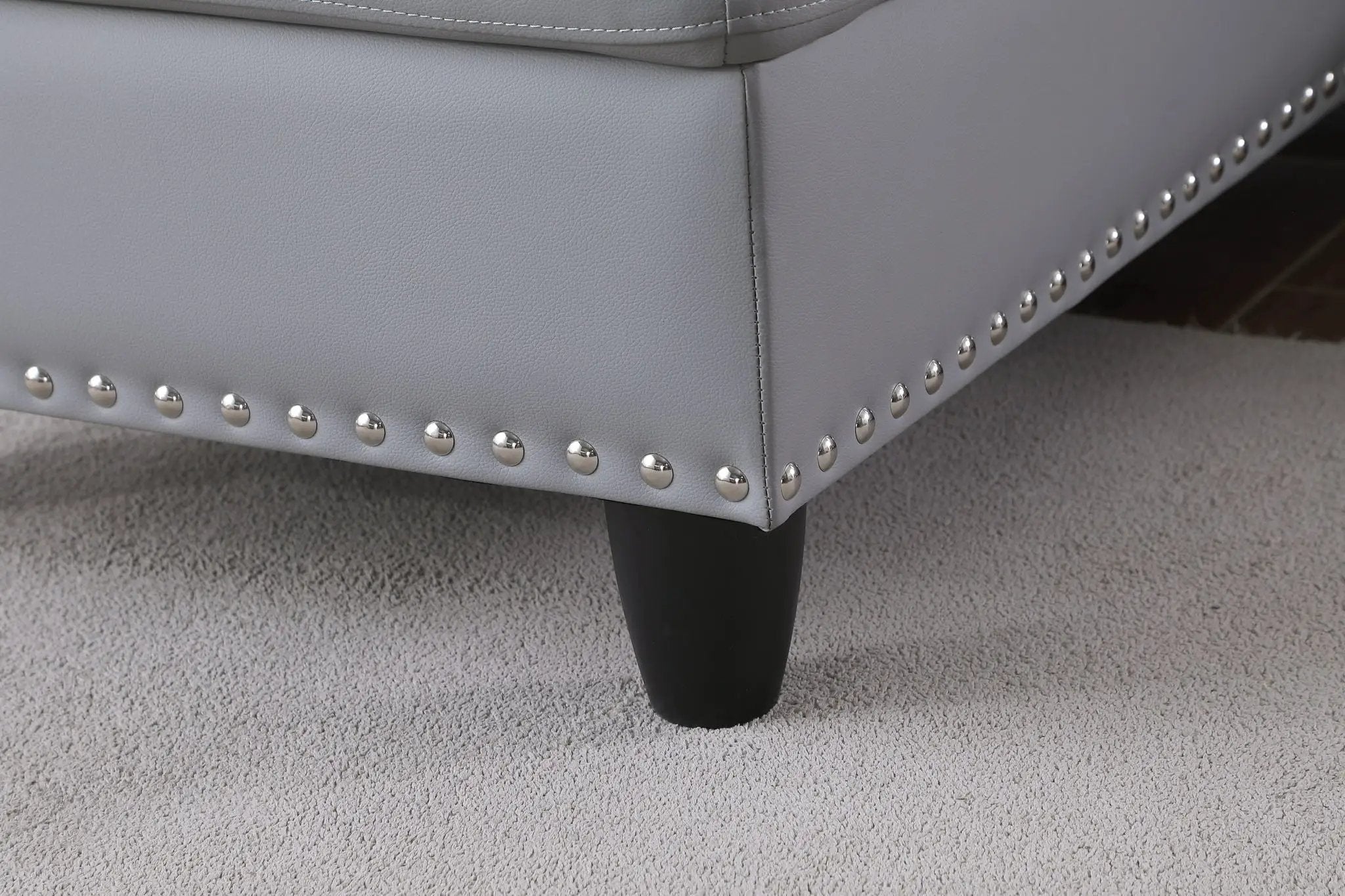 Irine - Sectional Sofa With Ottoman - Gray by HouseOfZazla