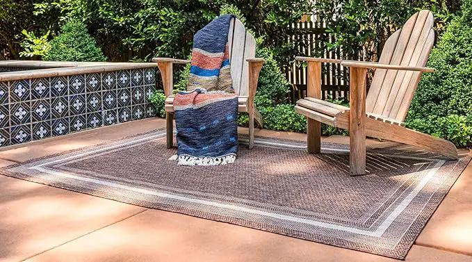 Unique Loom Outdoor Border Collection Area Rug - Soft Border (5' 3" x 8' Rectangle, Brown/ Ivory) by GreenHaven Gardens