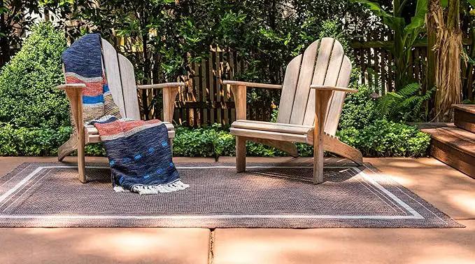 Unique Loom Outdoor Border Collection Area Rug - Soft Border (6' 1" x 9' Rectangle, Brown/ Ivory) by GreenHaven Gardens