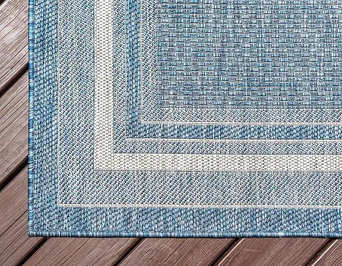 Unique Loom Outdoor Border Collection Area Rug - Soft Border (4' 1" x 6' 1" Rectangle, Blue/ Ivory) by GreenHaven Gardens