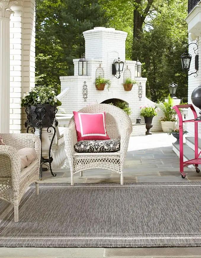 Unique Loom Outdoor Border Collection Area Rug - Soft Border (7' 10" Square, Black/ Ivory) by GreenHaven Gardens