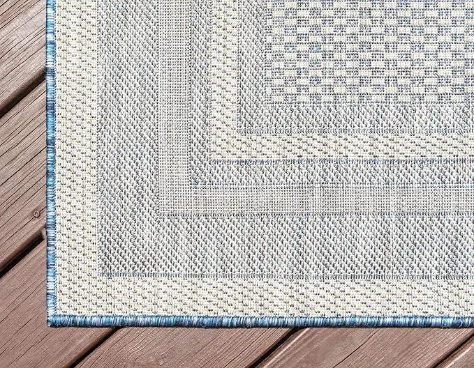 Unique Loom Outdoor Border Collection Area Rug - Soft Border (6' 1" x 9' Rectangle, Blue/ Ivory) by GreenHaven Gardens