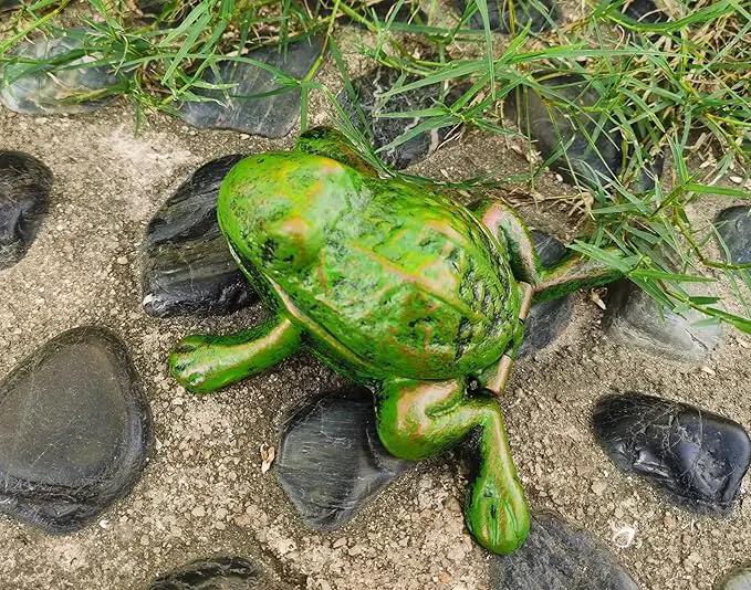 Iron Frog Key Hider - Hide a Key Outdoor - Outside Key Hider - Spare Key Holder, Garden Decoration Frog Statues… by GreenHaven Gardens