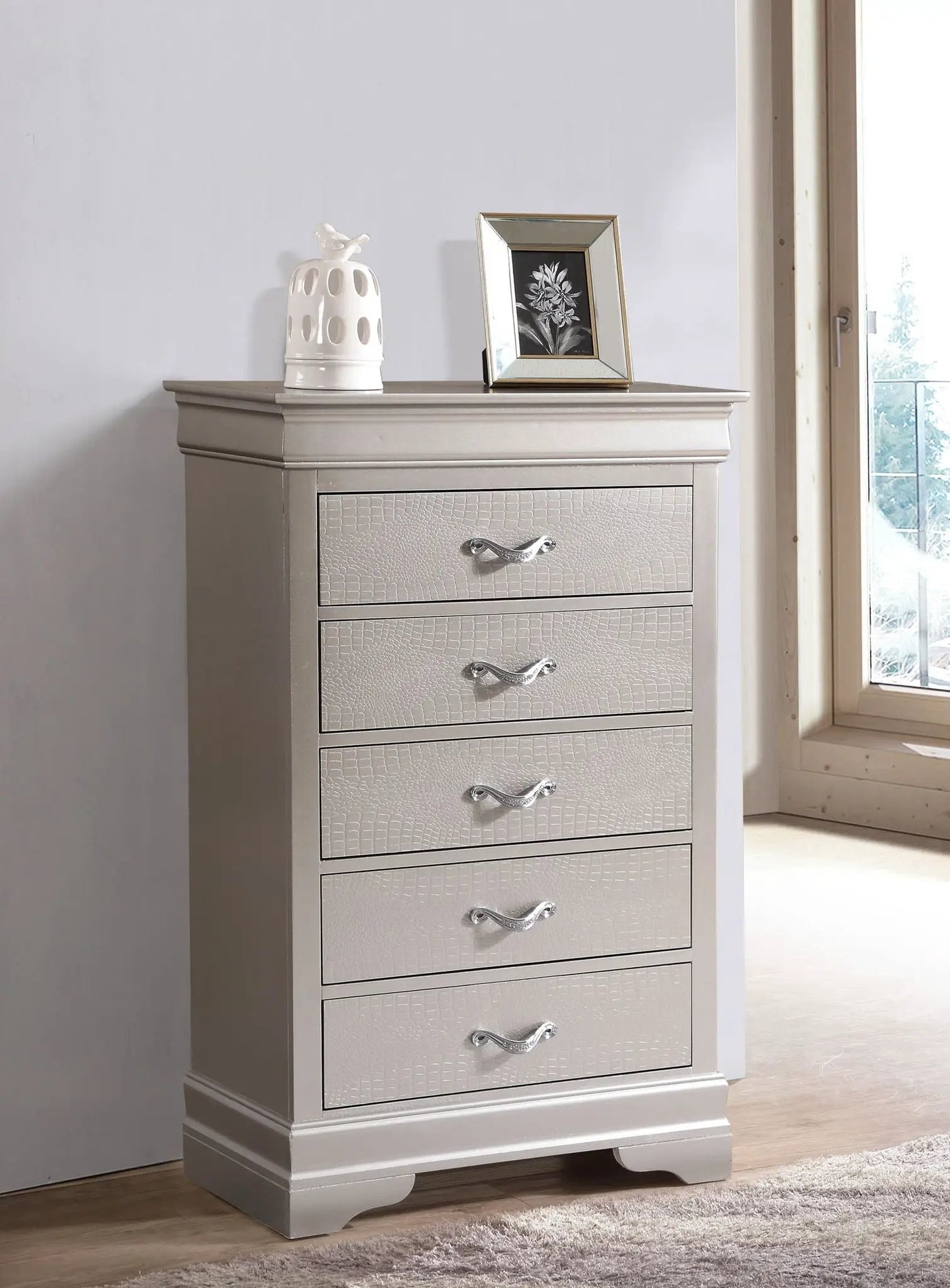 Lorana - Chest by HouseOfZazla