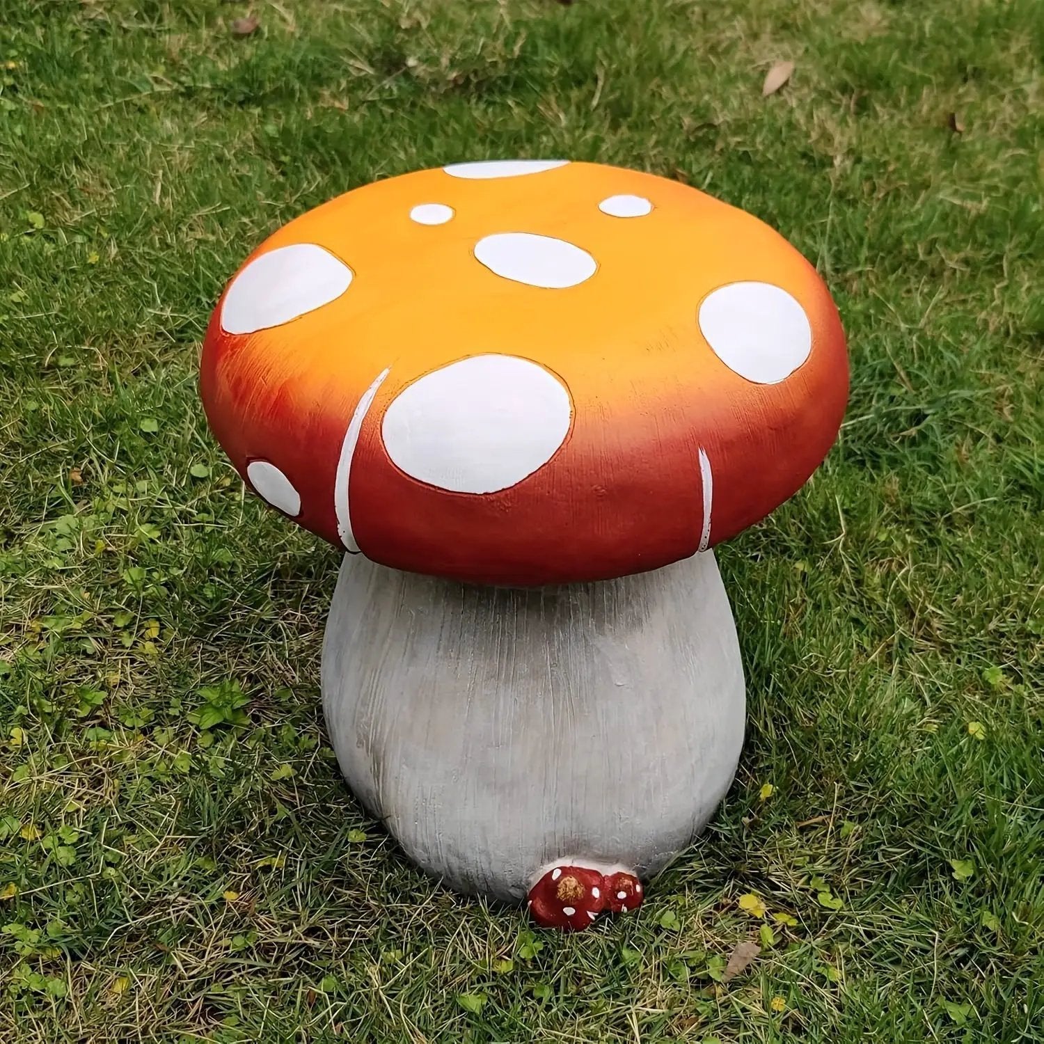 13.4' Oversized Mushroom Statue Stool by HouseOfZazla