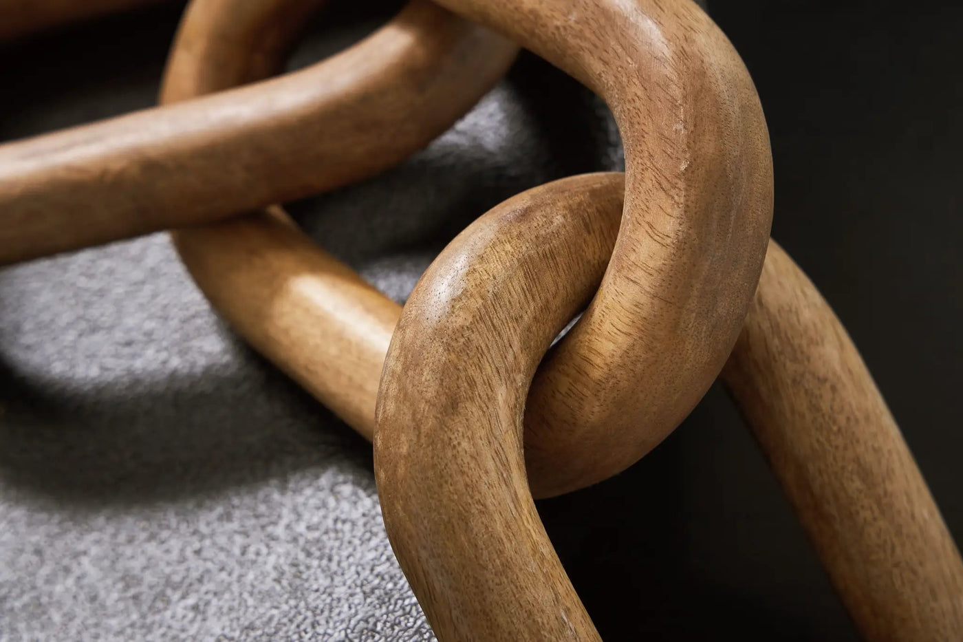 Mardelby - Sculpture by Unique Piece Furniture