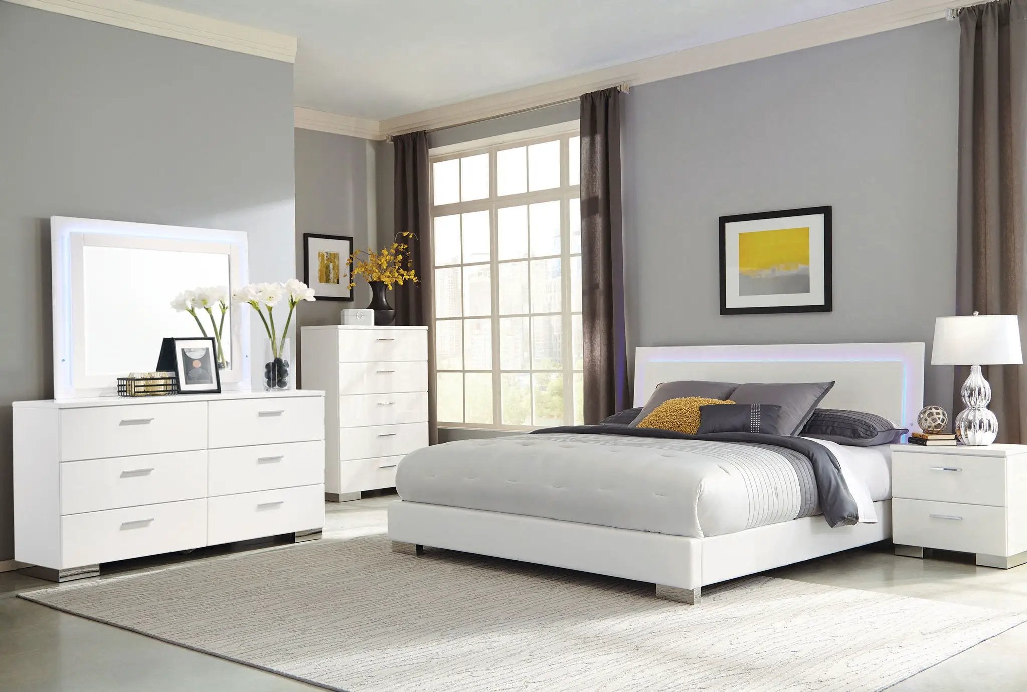 Felicity 5-piece Queen Bedroom Set White High Gloss by Unique Piece Furniture