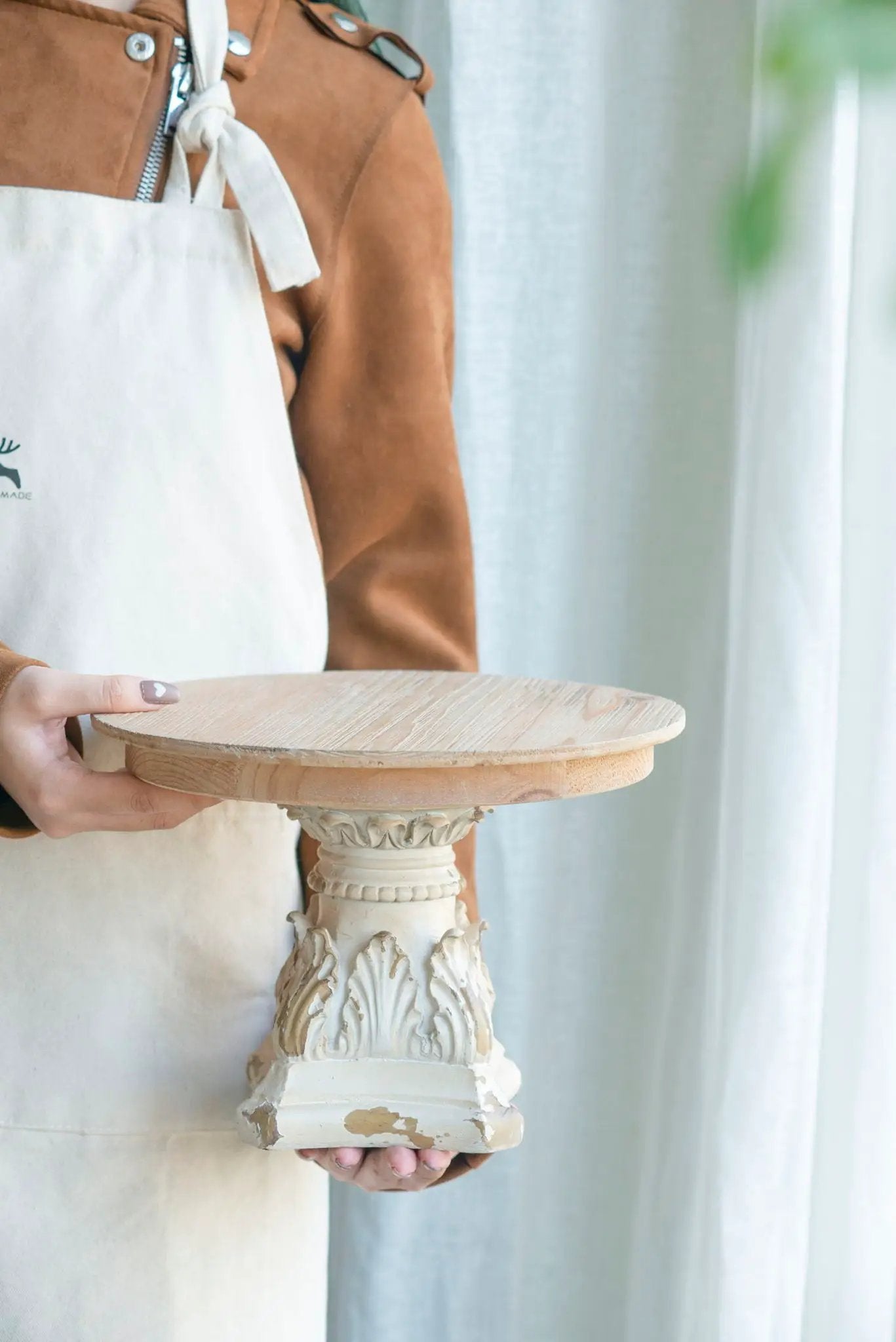 Cake Stand, Wood Cake Plate With Magnesium Base - Cream / Brown by Unique Piece Furniture