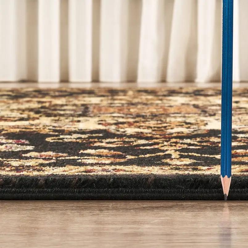 Classic GC_VIN5016 Area Rug by HouseOfZazla