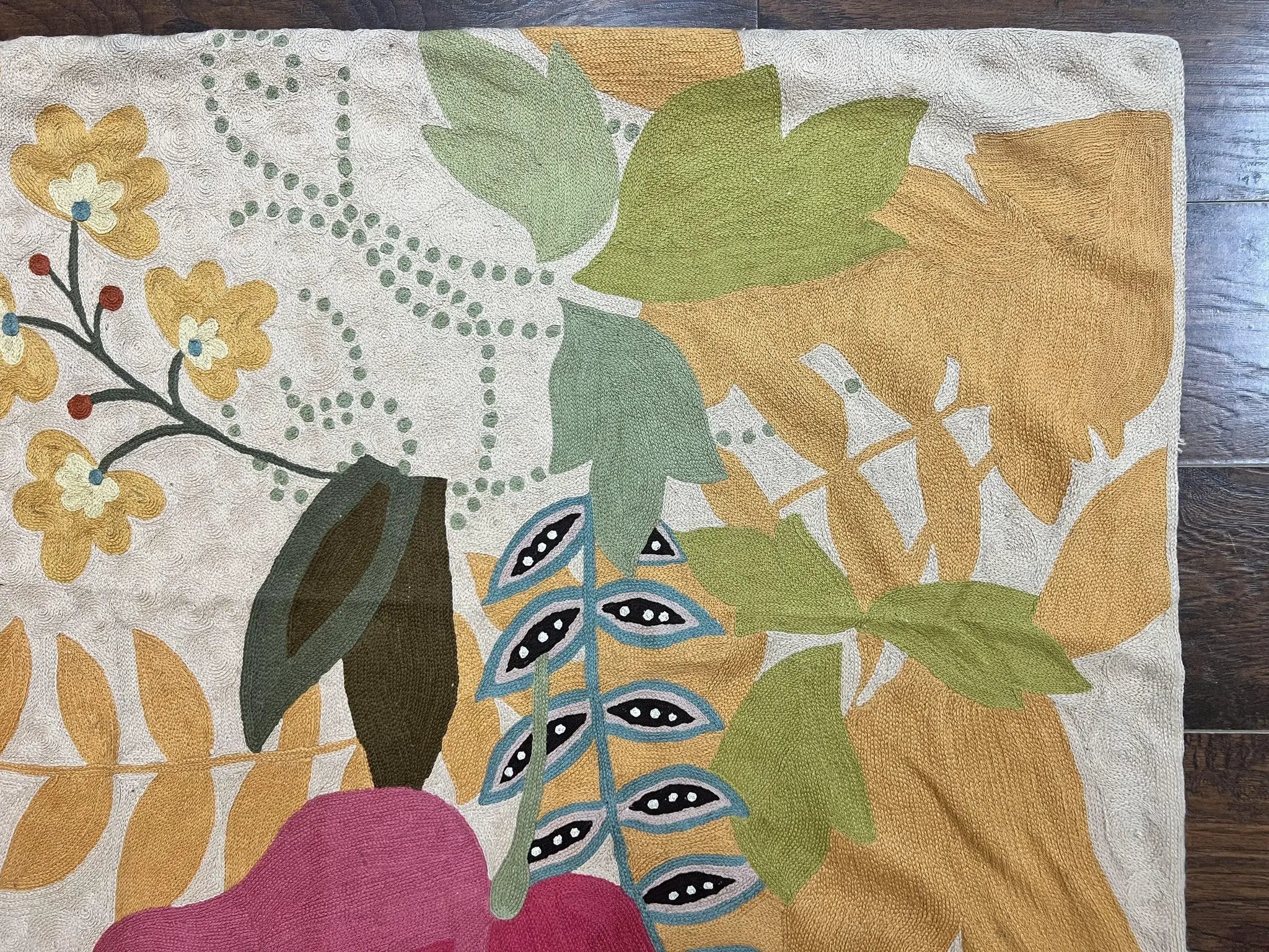 Indian Hand Stitched Rug 4x6, Floral, Silk, Large Floral Design by Jewel Rugs
