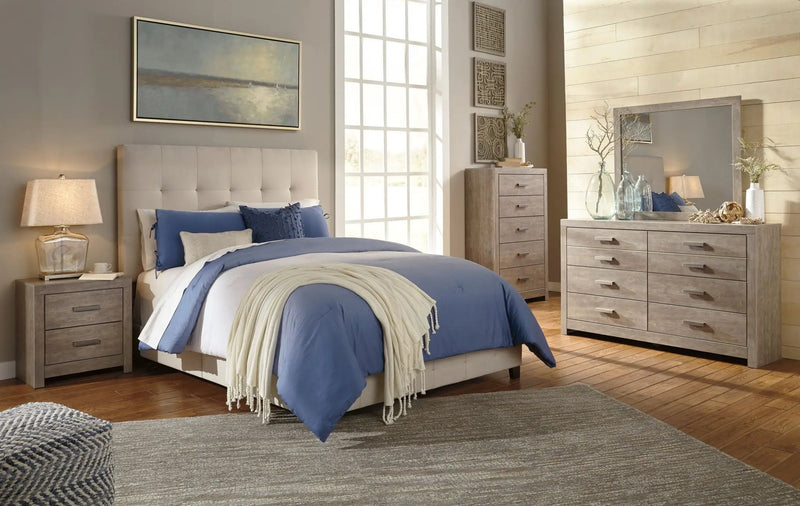 Culverbach - Five Drawer Chest - Gray by Unique Piece Furniture