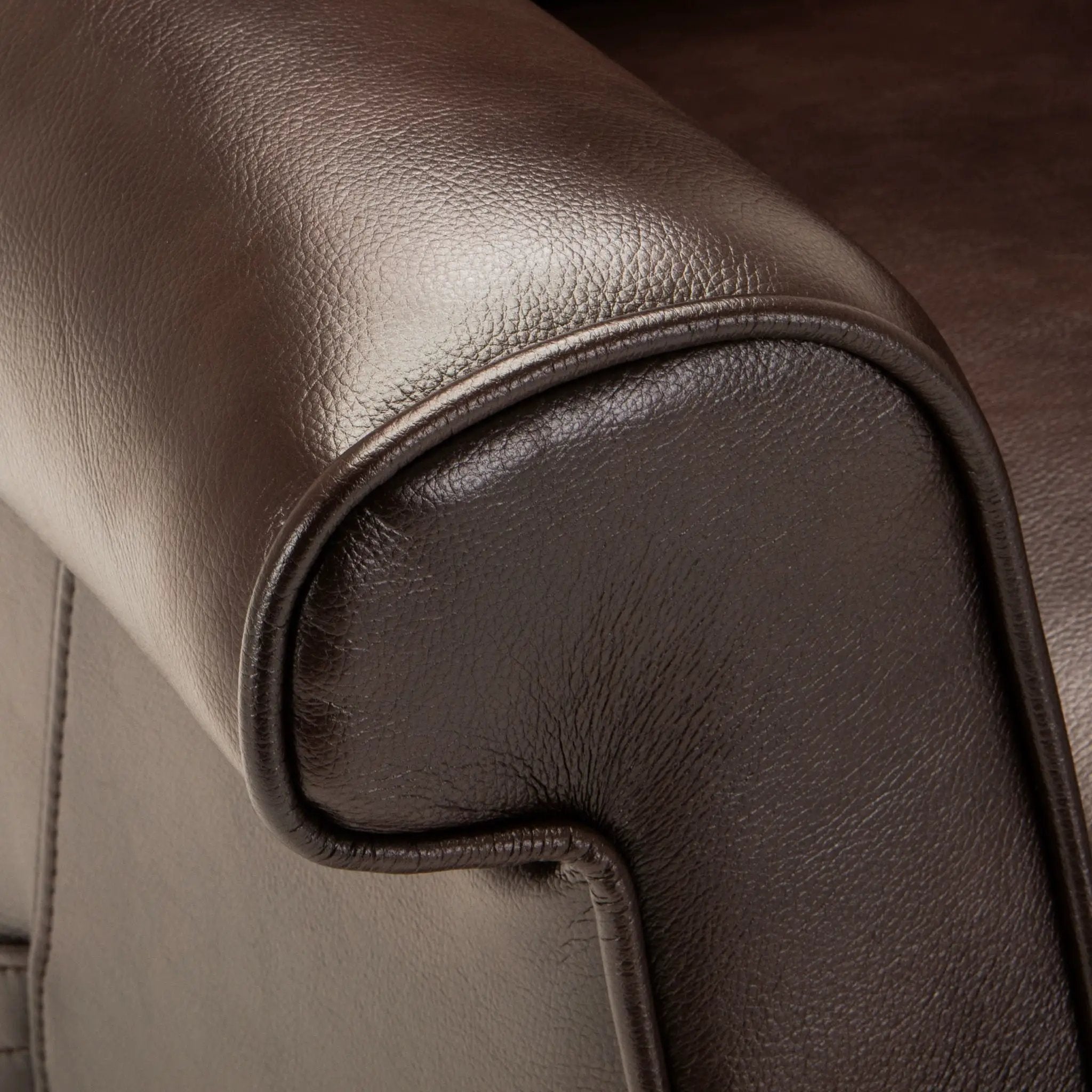 Landis - Lift Chair With Electric Recline Function by HouseOfZazla