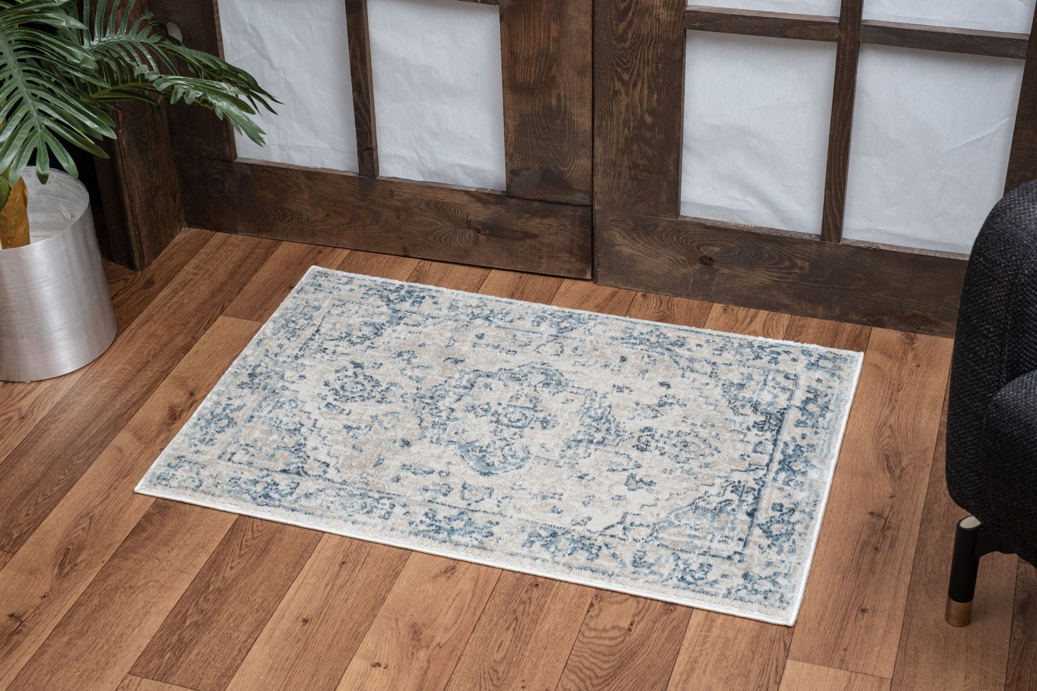 Noble - 5'3" X 7'3" Area Rug - Ivory, Polyester by HouseOfZazla