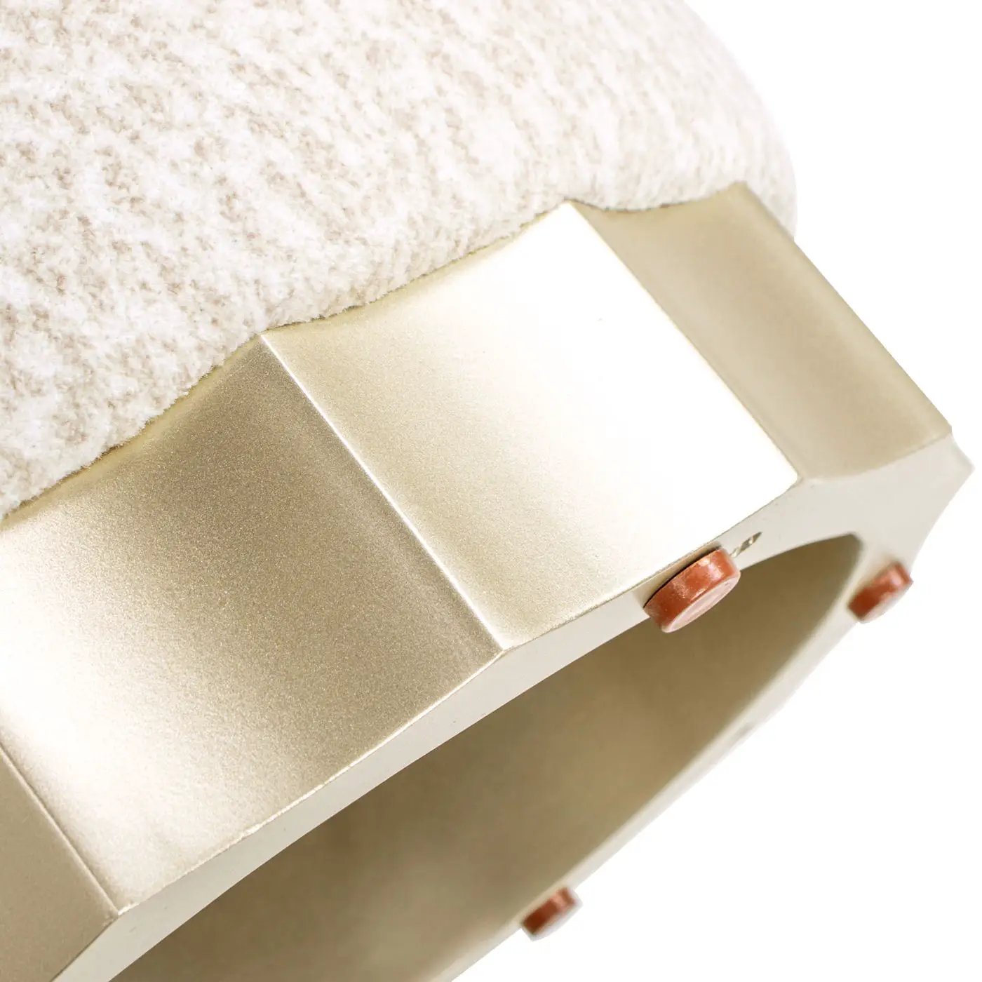 Hampton - Round Upholstered Ottoman With Scalloped Base - Speckled Egg Beige by Unique Piece Furniture