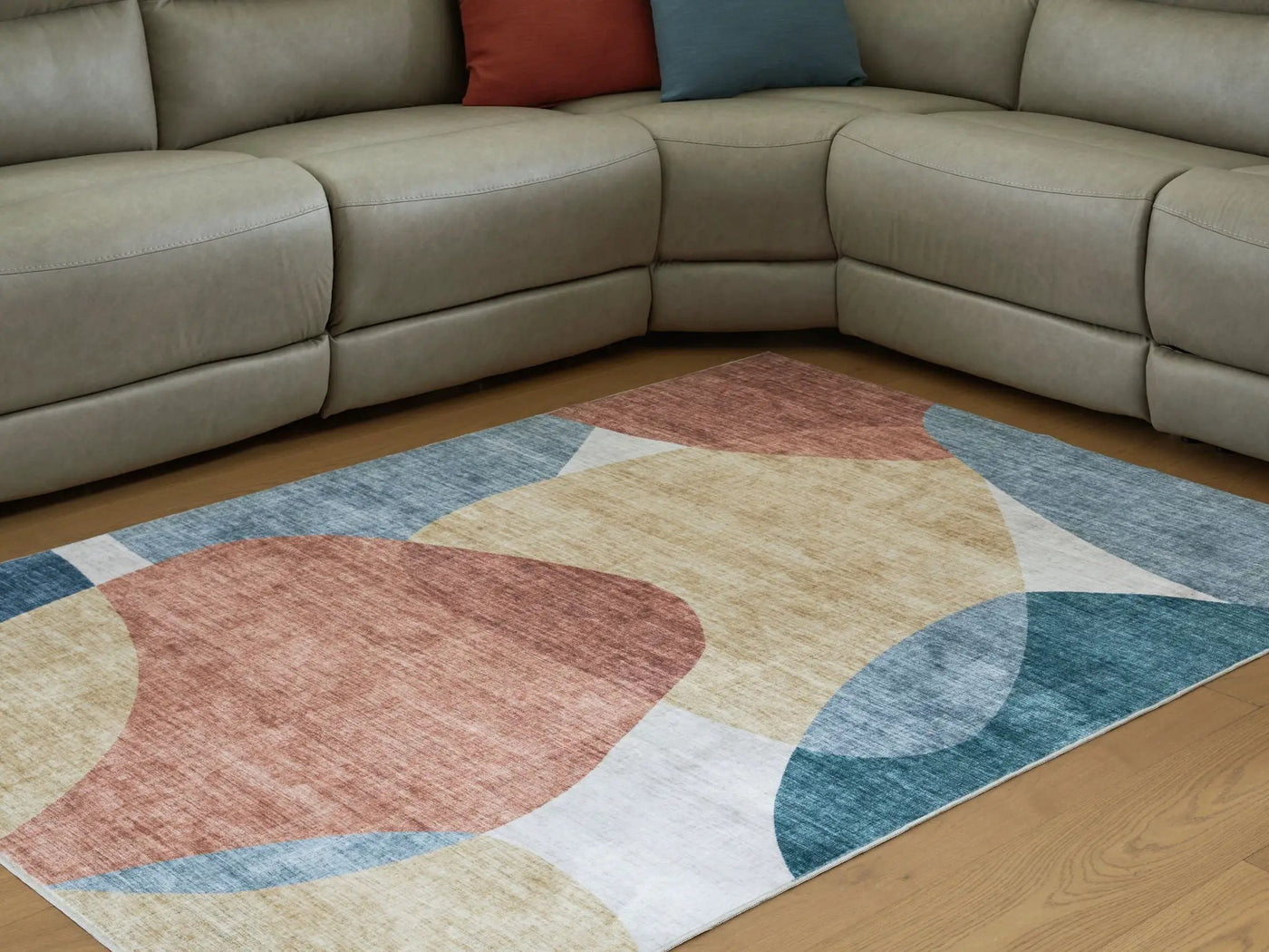Chanleigh - Washable Rug by Unique Piece Furniture