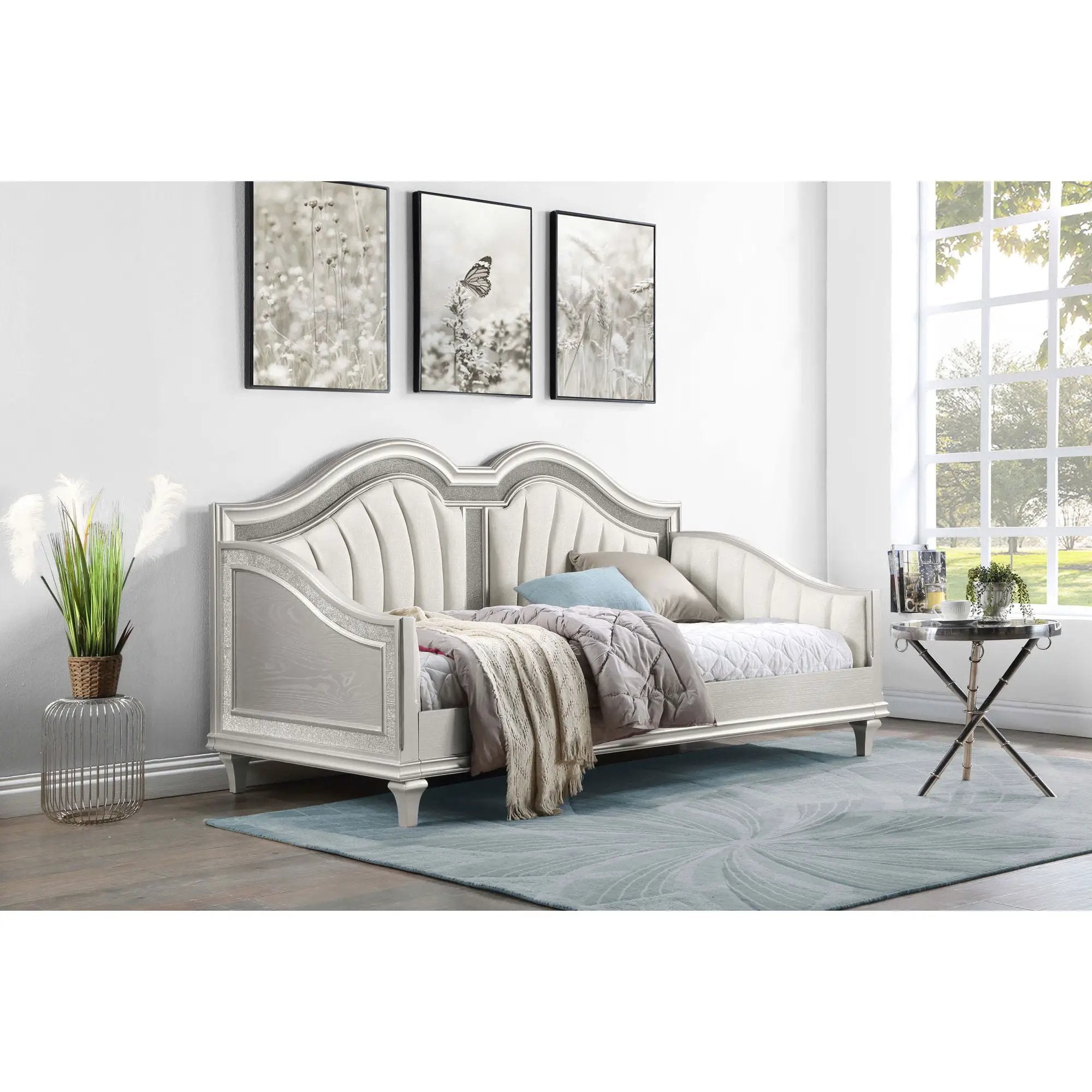 Aurelia - Twin Daybed With Trim Upholstery - Oak by HouseOfZazla