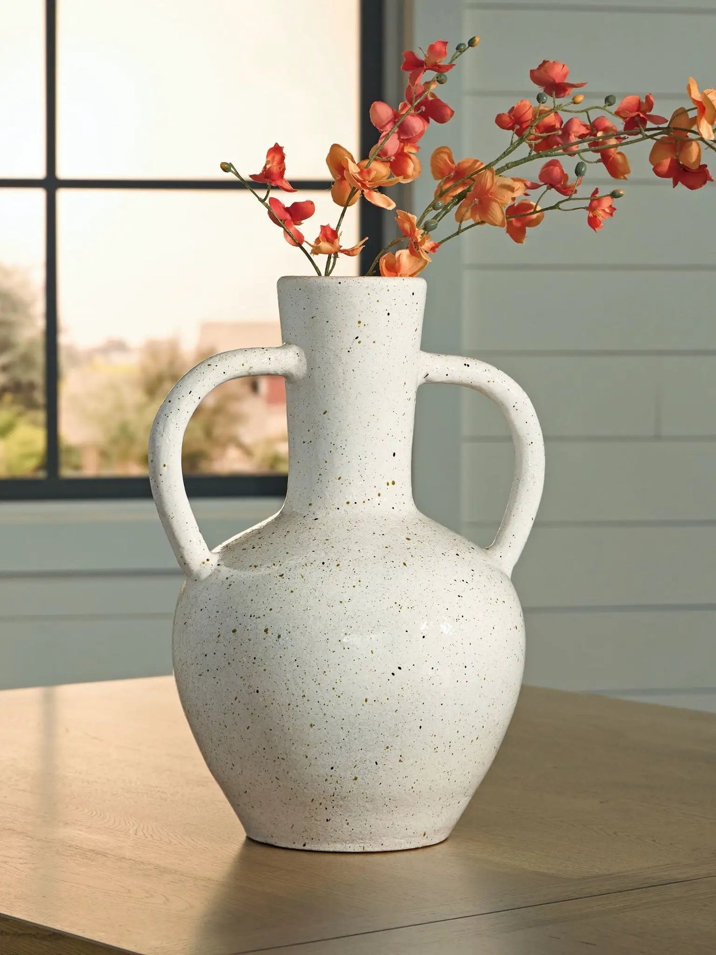Dallinworth - Vase by Unique Piece Furniture