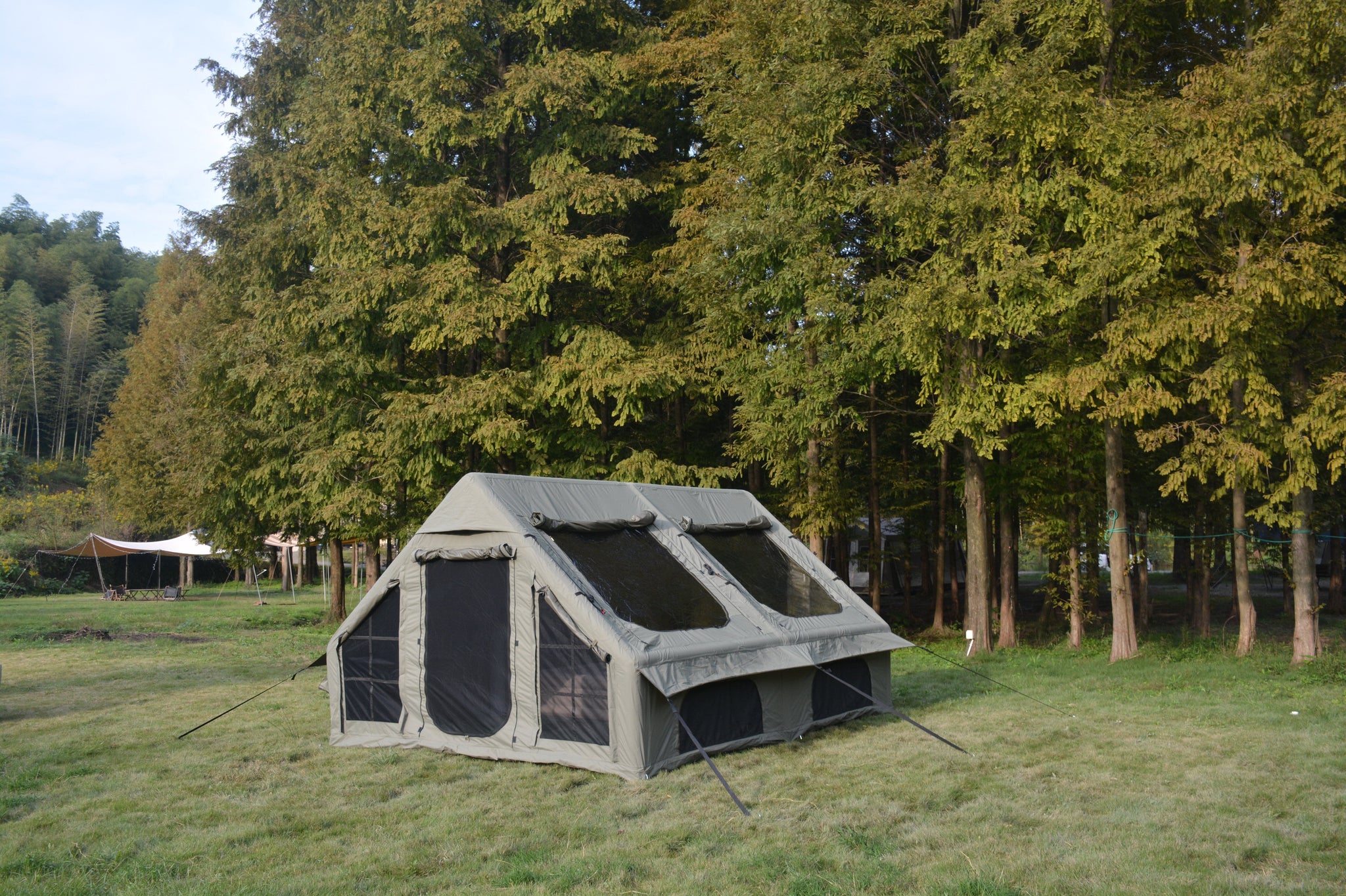 9.8 x 13ft Inflatable Camping Tent with Hand Pump by HouseOfZazla