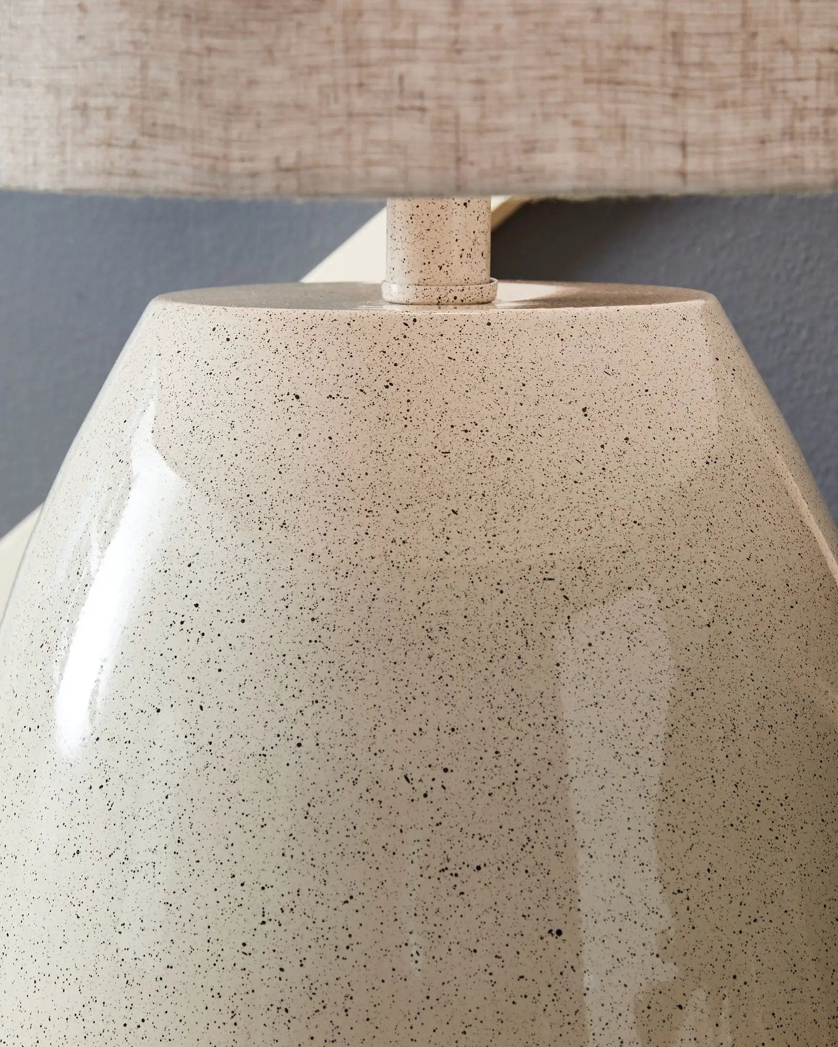 Linas - Metal Table Lamp - Cream / Beige by Unique Piece Furniture