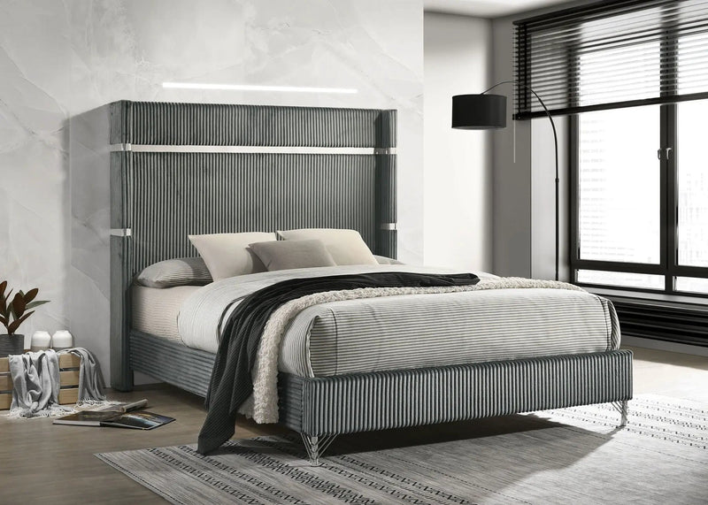 Lucia 61-inch Upholstered Queen Wingback Bed Grey by Unique Piece Furniture