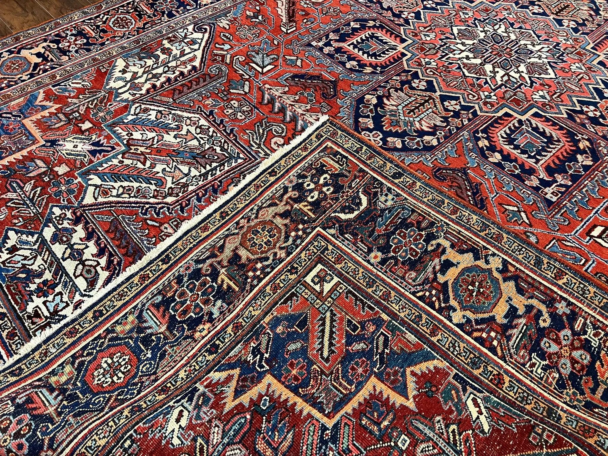 Antique Persian Heriz Rug – 11x16 Palace Size, Geometric Medallion, 1920s by Jewel Rugs