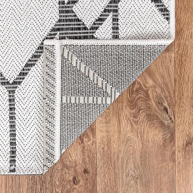 Keen Home Design Terrace Outdoor Area Rug - 4x6 Washable Indoor/Outdoor Rug for Patio, Kitchen, Balcony, Beach, Garden, Deck and Porch, Size: 3'10"x5'7" by GreenHaven Gardens