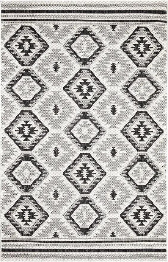Keen Home Design Outdoor Rug - 5x8 Washable Indoor/Outdoor Rug for Patio, Balcony, Kitchen, Garden, Beach, Deck and Porch. Size: 5'1" x 7'7" by GreenHaven Gardens
