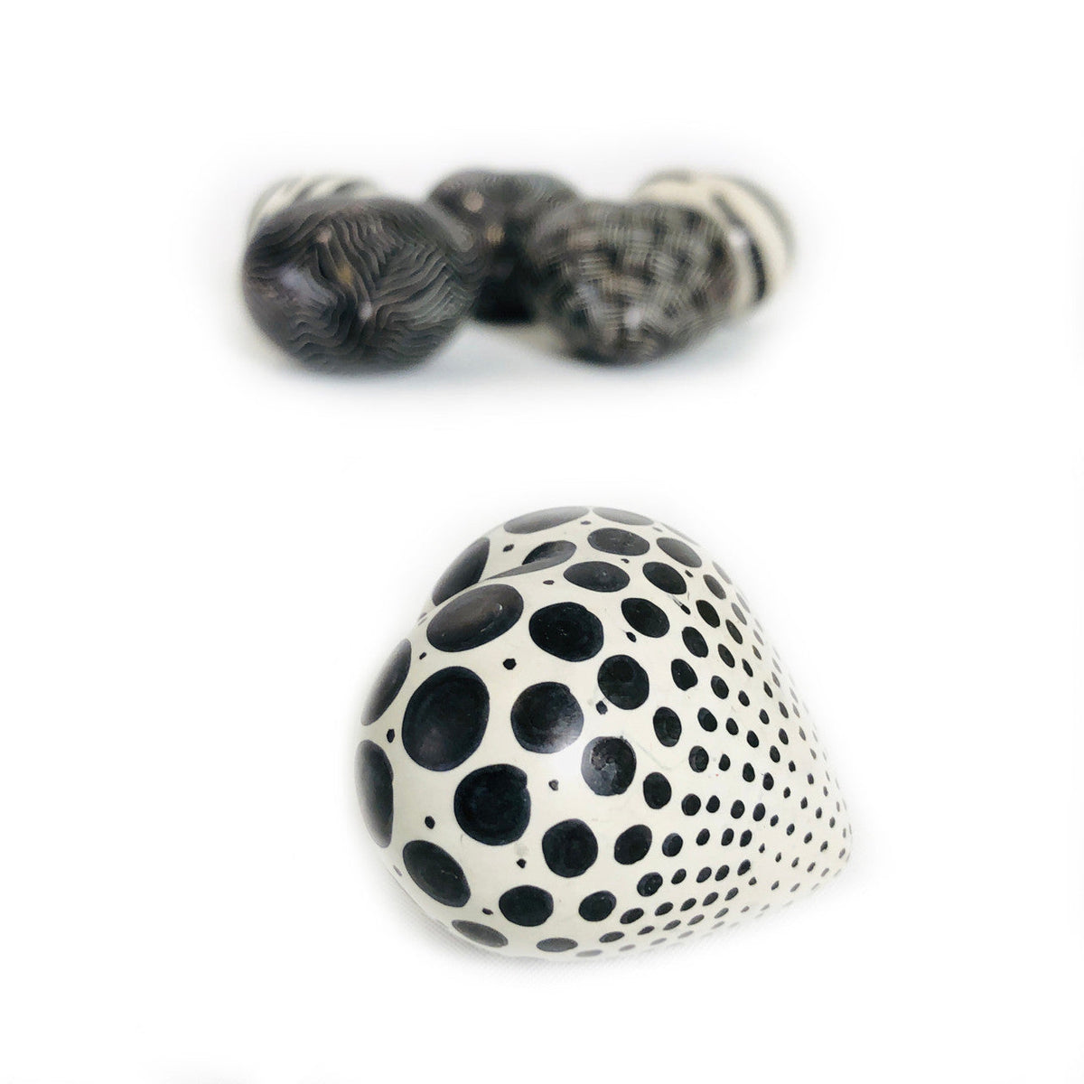 Black + White Graphic Stone Hearts - set of 5, photo 2 of 4