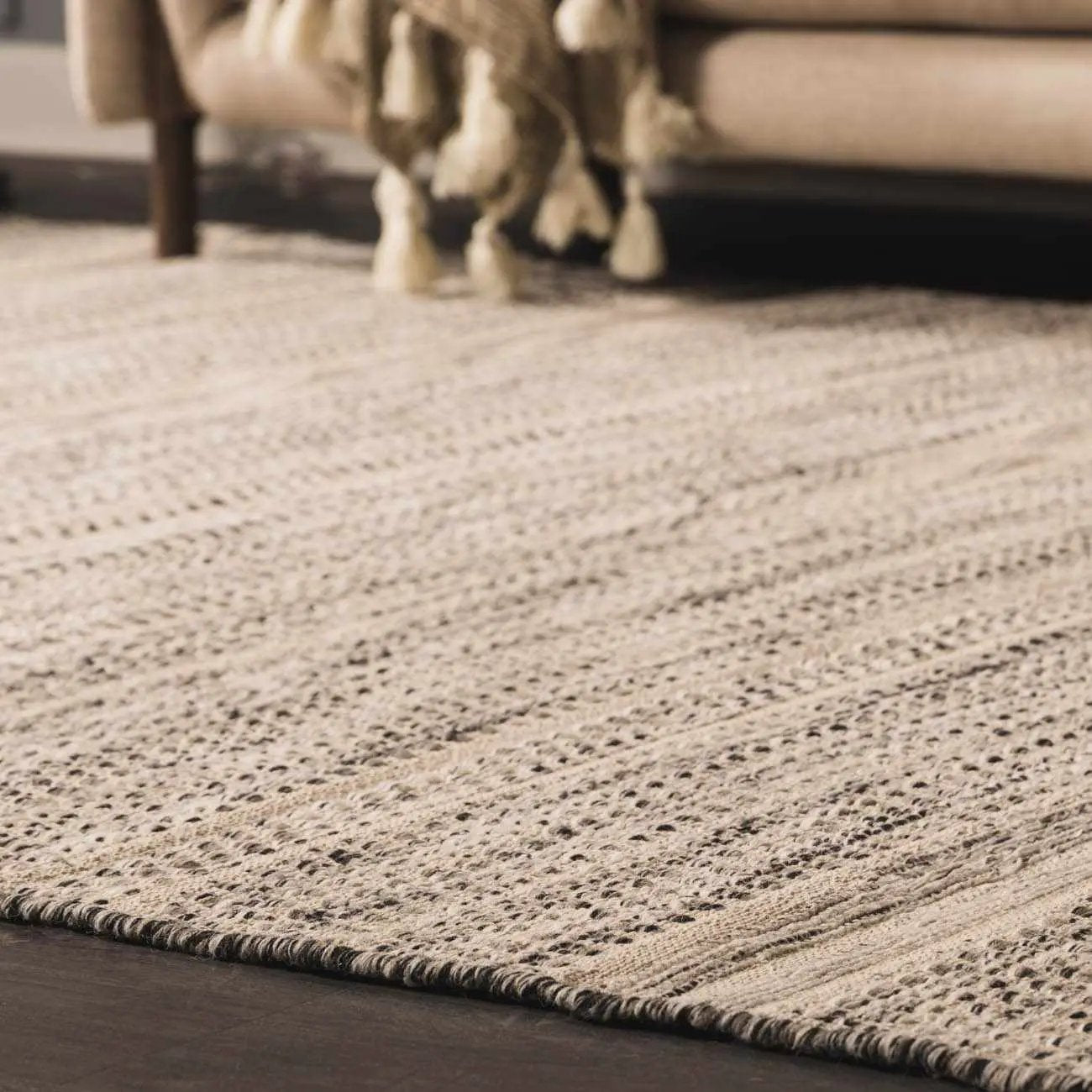Arabi Wool Area Rug by Boutique Rugs