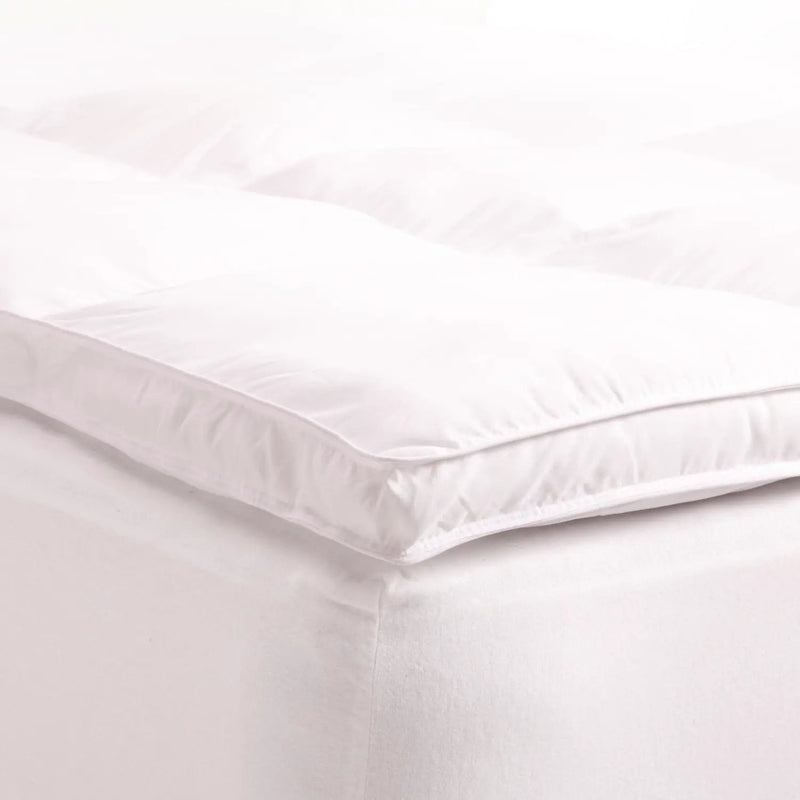 Queen size Down Alternative Mattress Topper by HomePacific