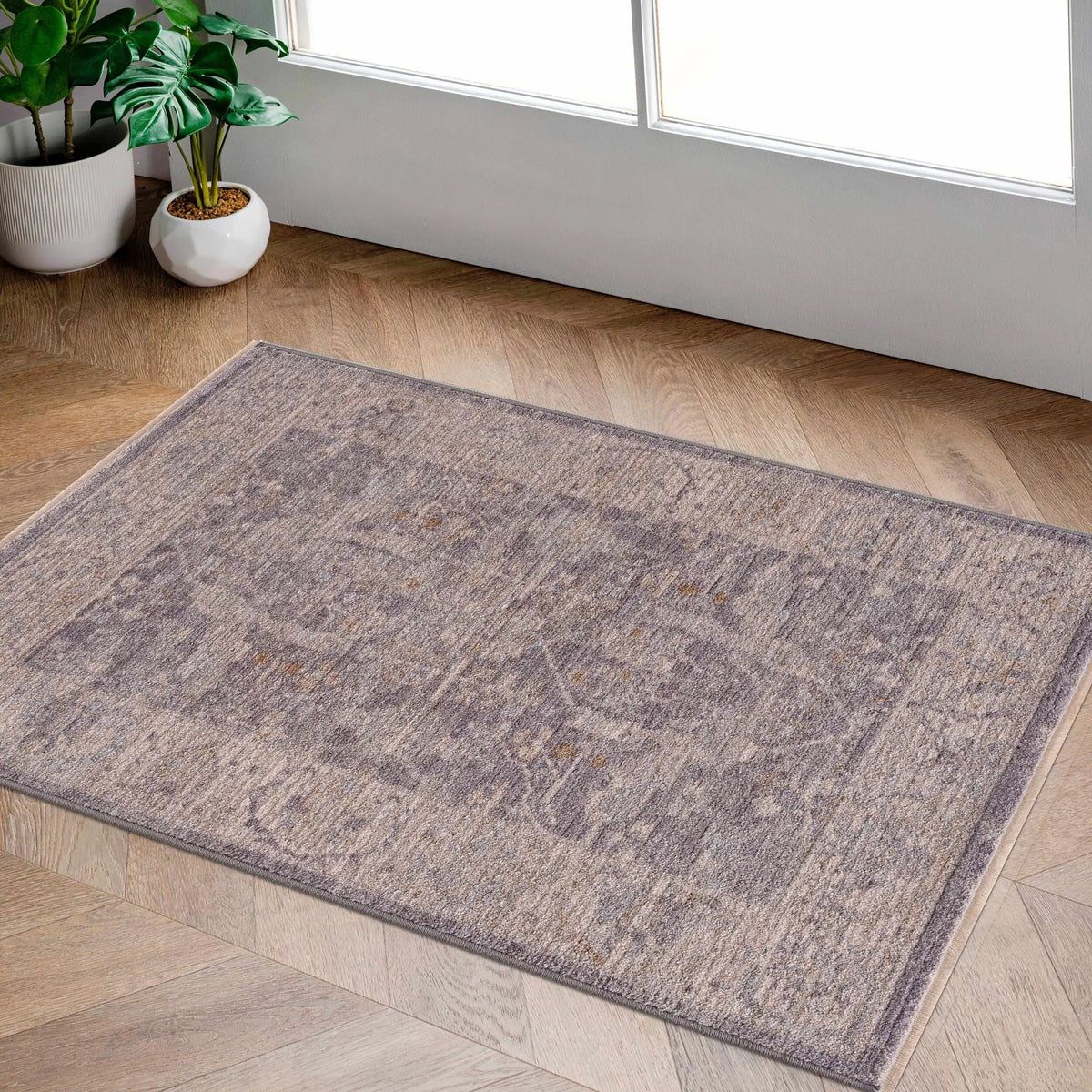 Binx Thick Luxe Statement Rug, installed in a room 3