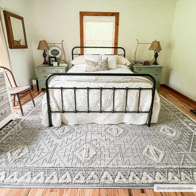 Agoo Area Rug by Hauteloom