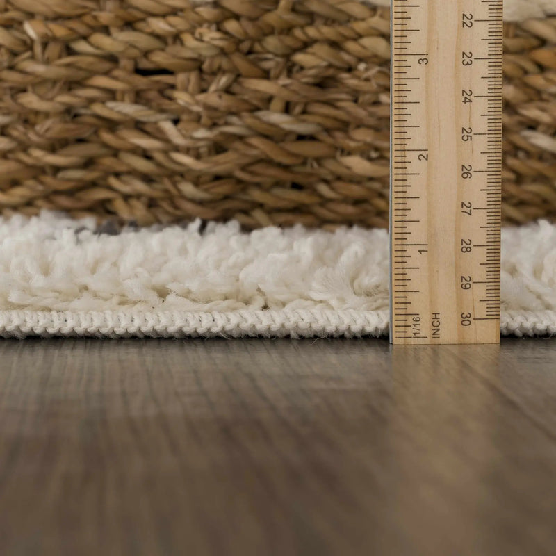Wallagrass Beige/Black Trellis Tassel Shag by Hauteloom