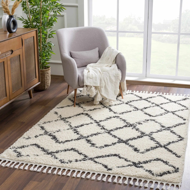 Wallagrass Beige/Black Trellis Tassel Shag by Hauteloom