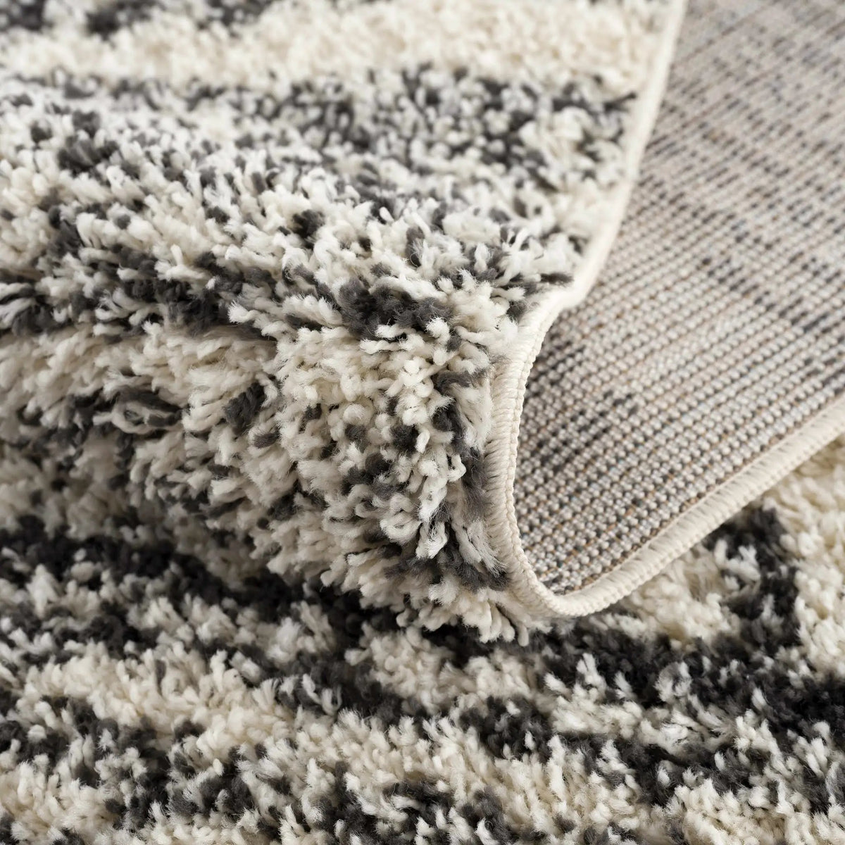 Fishhook Berber Shag Rug, photo 14 of 18
