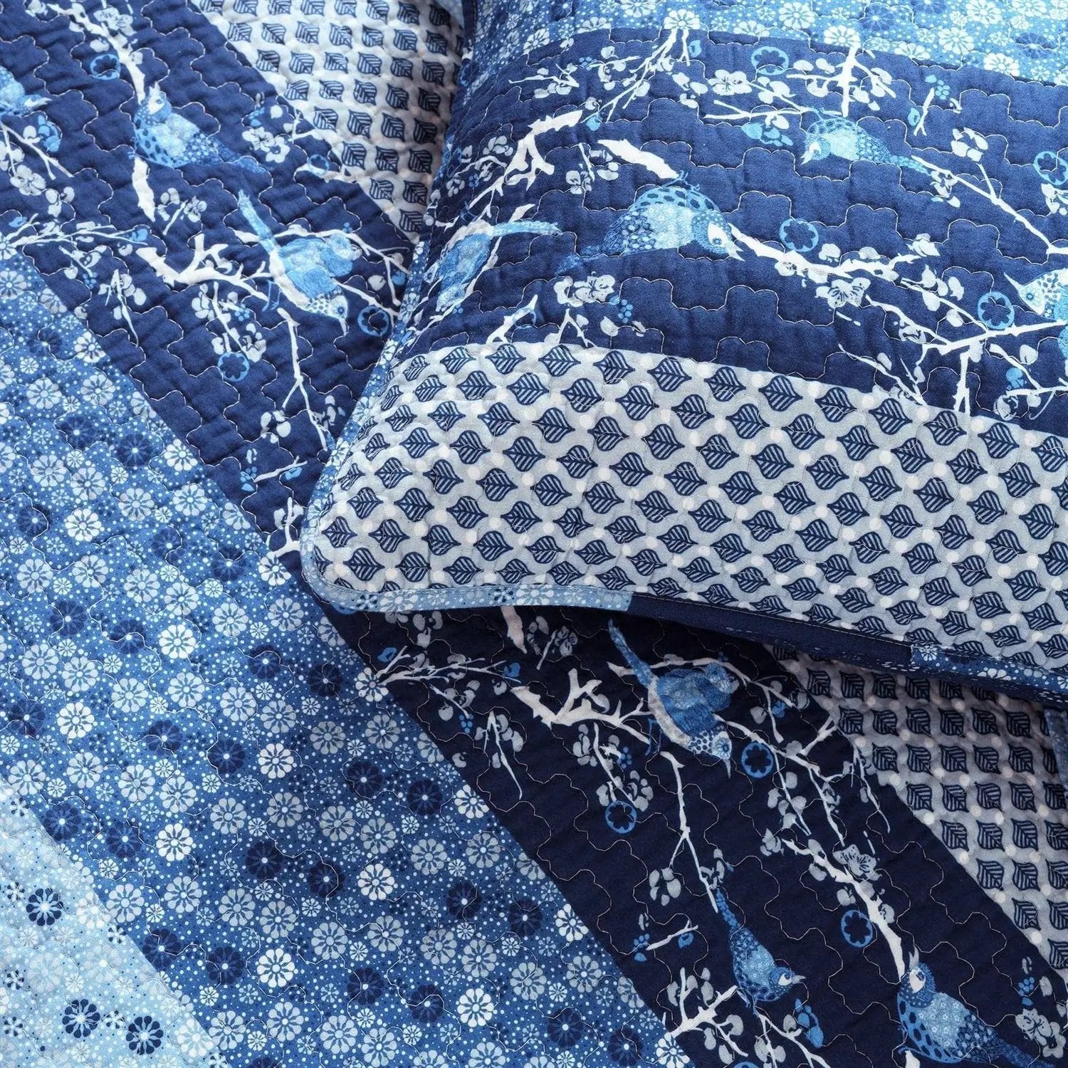 Full/Queen Navy White Light Blue Boho Floral Birds Reversible Quilt Set by HomePacific
