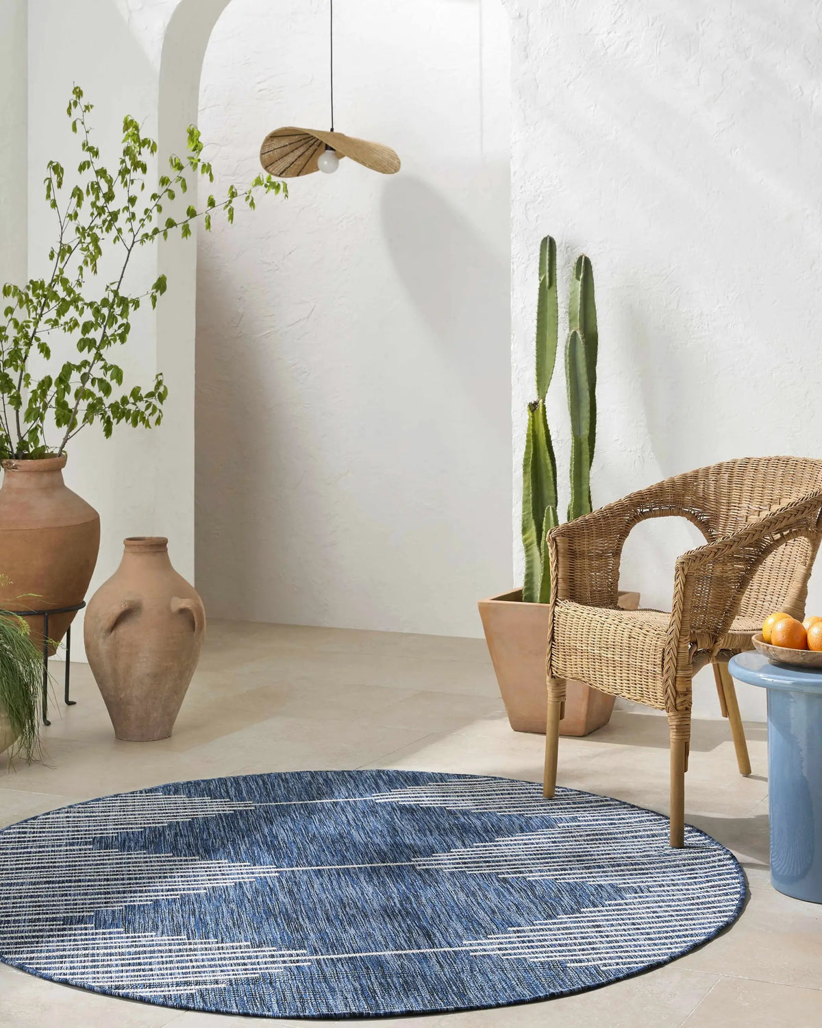 Stephan Navy Outdoor Rug, installed in a room 4