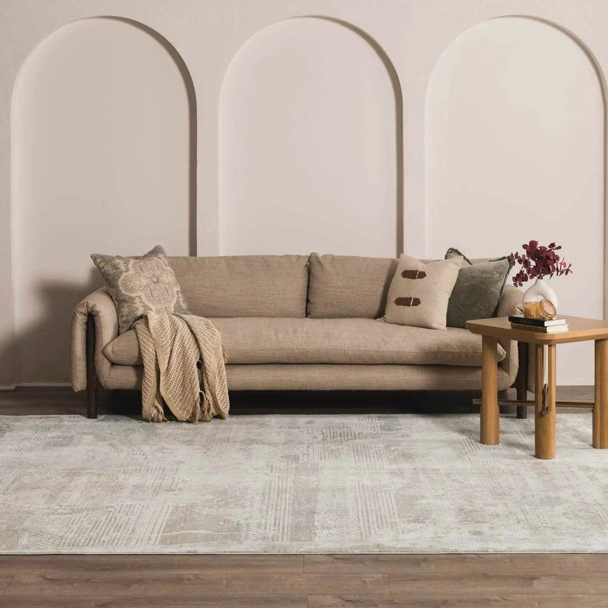 Hanae Thick Luxe Boutique Rug, installed in a room 6