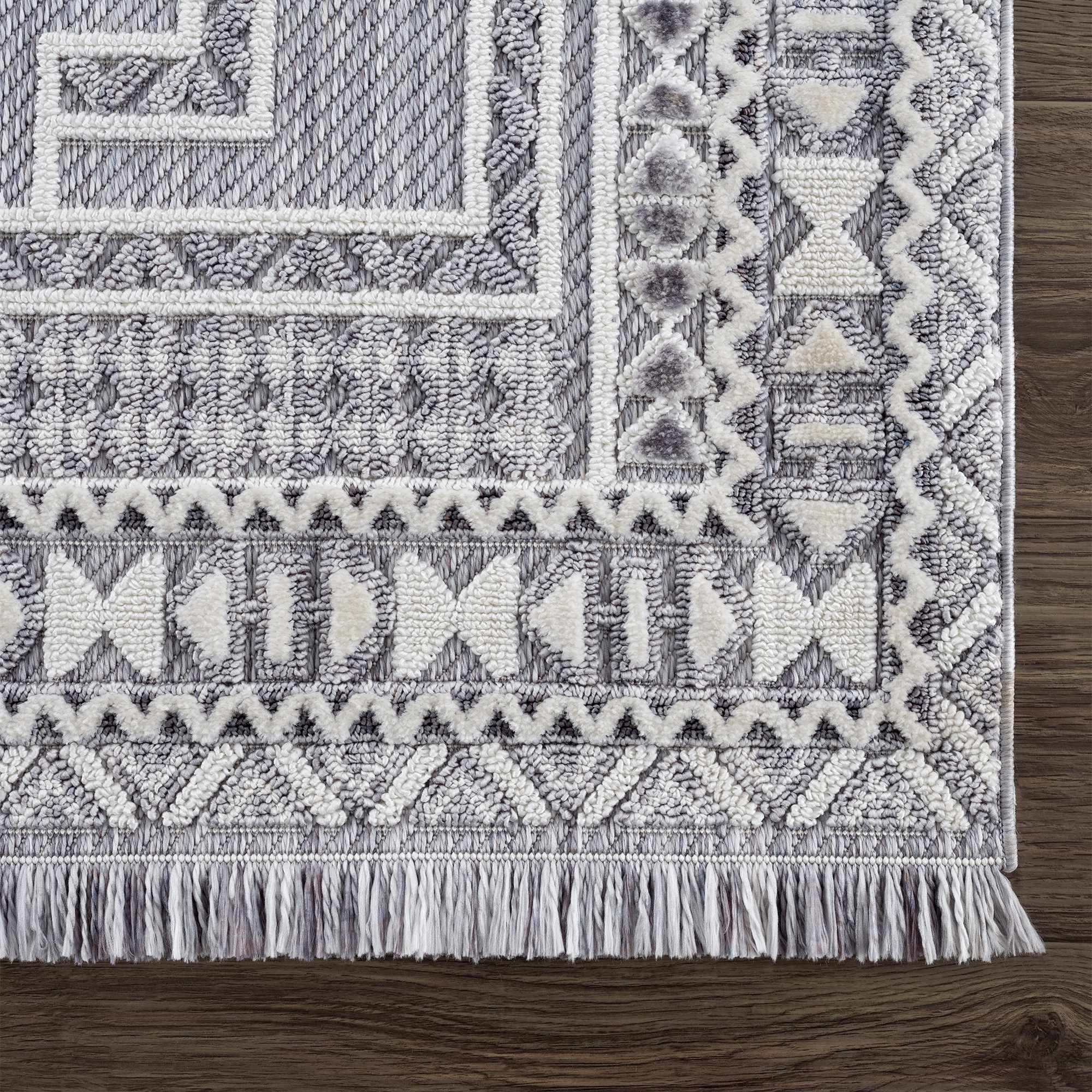 Alya 3D Saxony with Fringes Area Rug - Clearance by Boutique Rugs