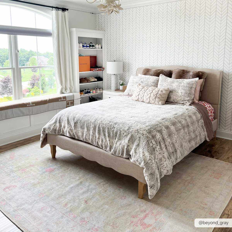 Bozkurt Distressed Washable Rug by Hauteloom