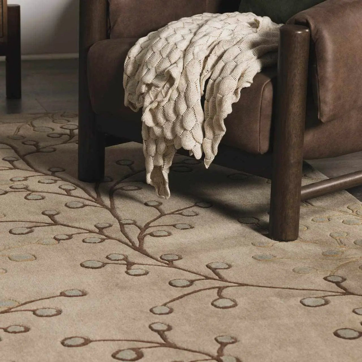 Elsu Beige&Gray Wool Rug, installed in a room 3