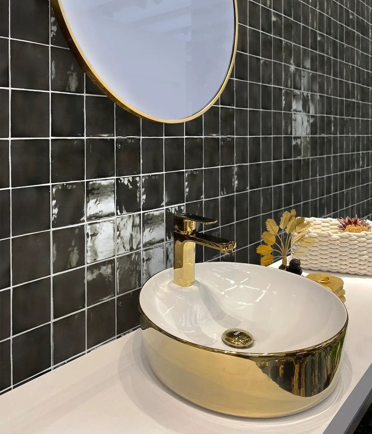 Black 4x4 Glossy Square Ceramic Tile (50 pack, 5.38 sq ft/case) by Apollo Tile