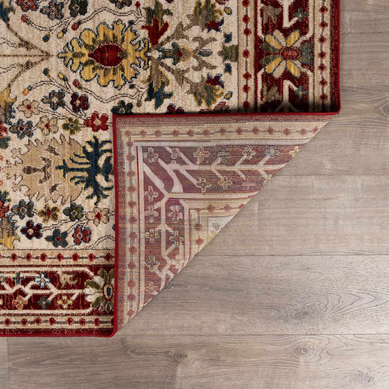 Neola White/Red Damask Area Rug by Boutique Rugs