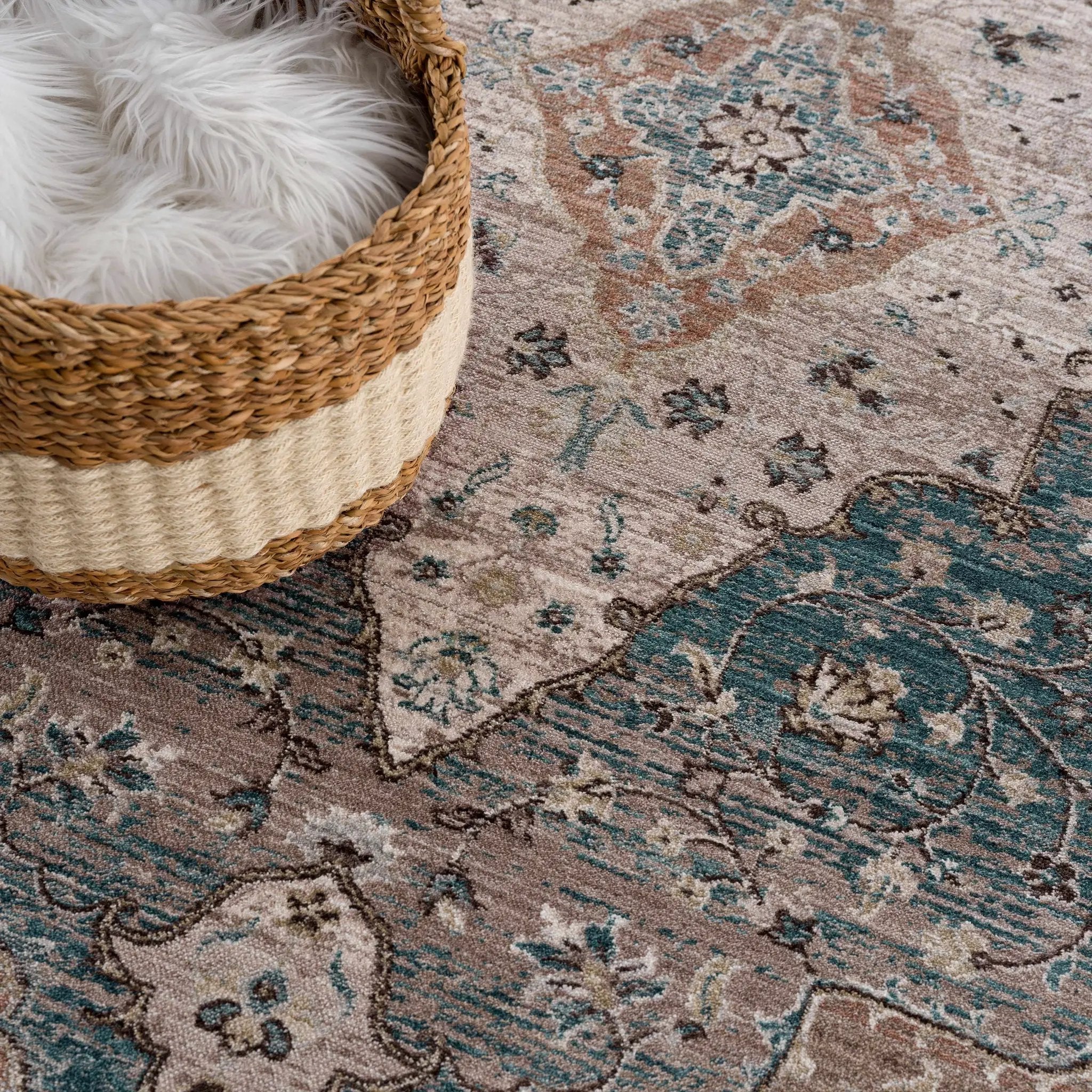 Edremit Area Rug - Clearance by Boutique Rugs