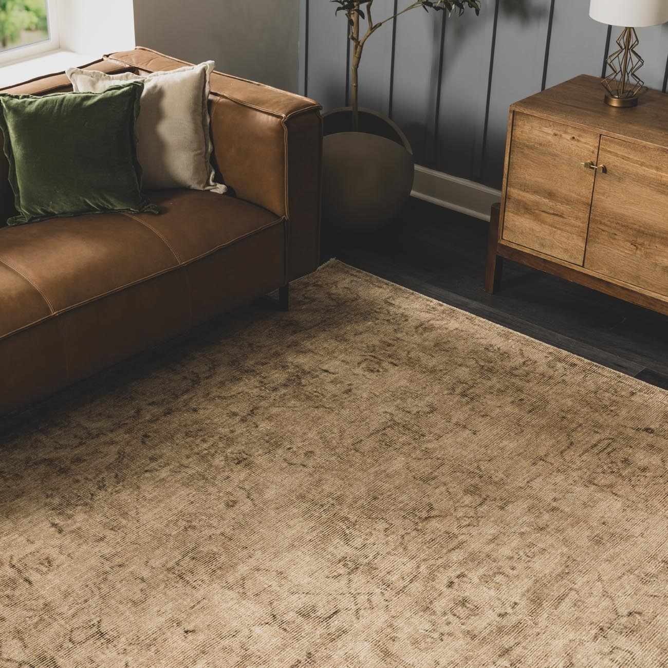 Fetscher Machine Woven Galey Alix x LIVABLISS GAHU-2300 Area Rug by Boutique Rugs