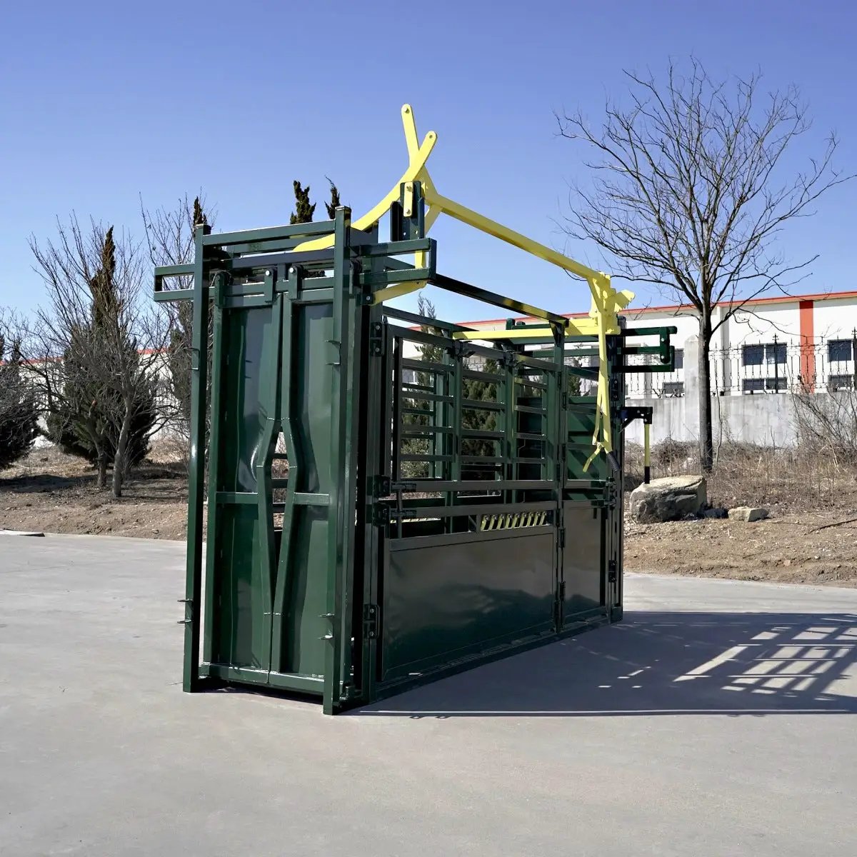 Cattle Work Chute Manual Headgate by Chery Industrial