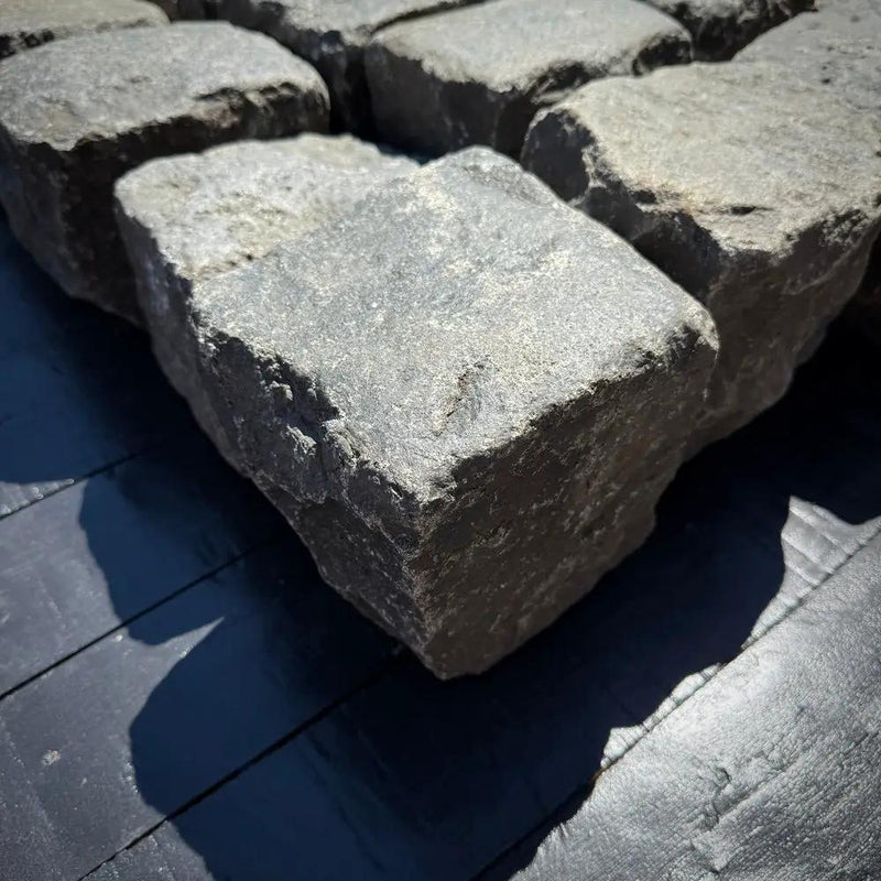 Reclaimed New York Granite Cobblestone - Cubes 6" x 6" x 6" by Chief Bricks
