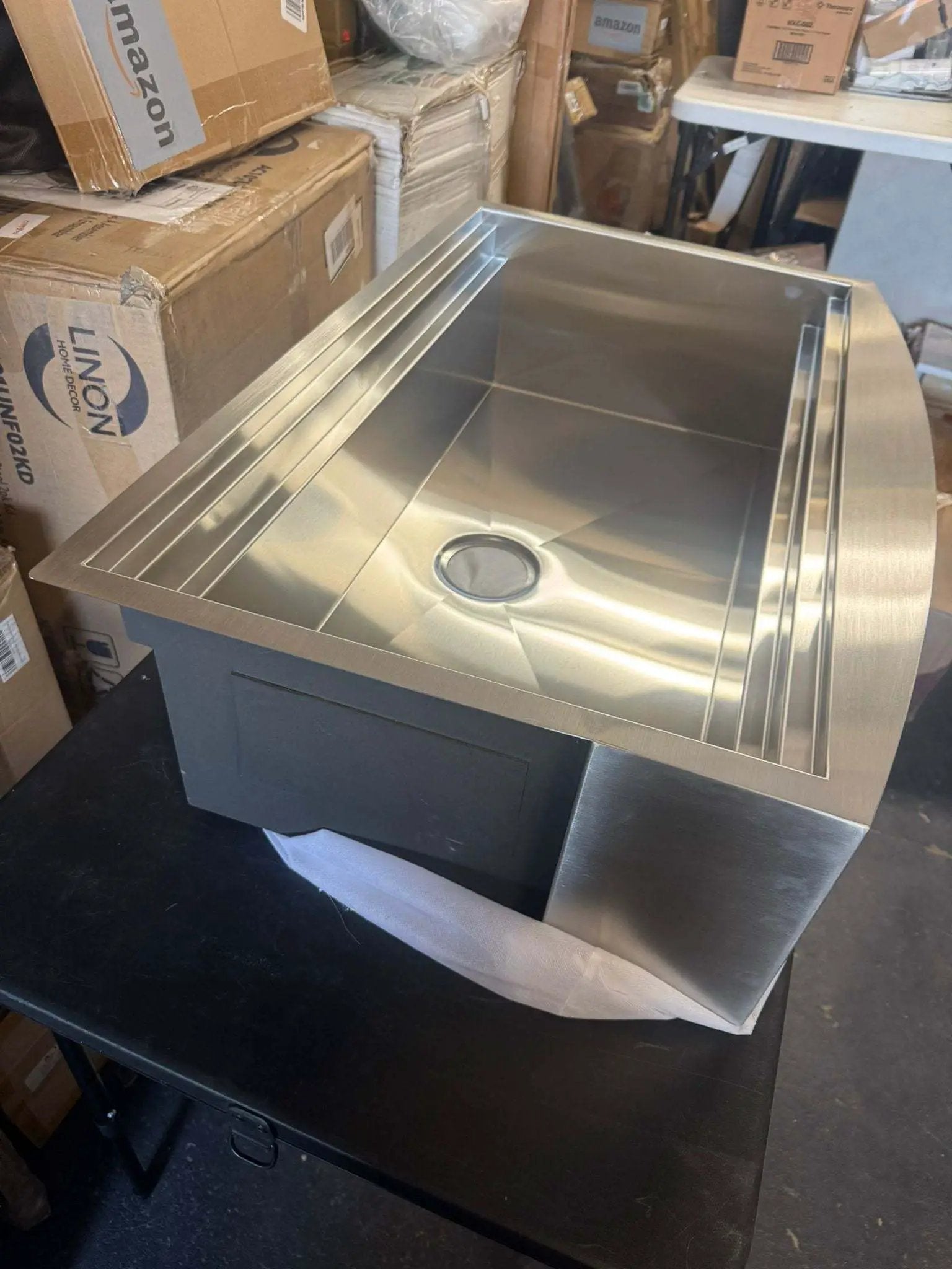 Open Box AKDY Handmade Farmhouse Apron Front 33 in. x 22 in. Single Bowl Stainless Steel Workstation Kitchen Sink with Accessories by Selzalot