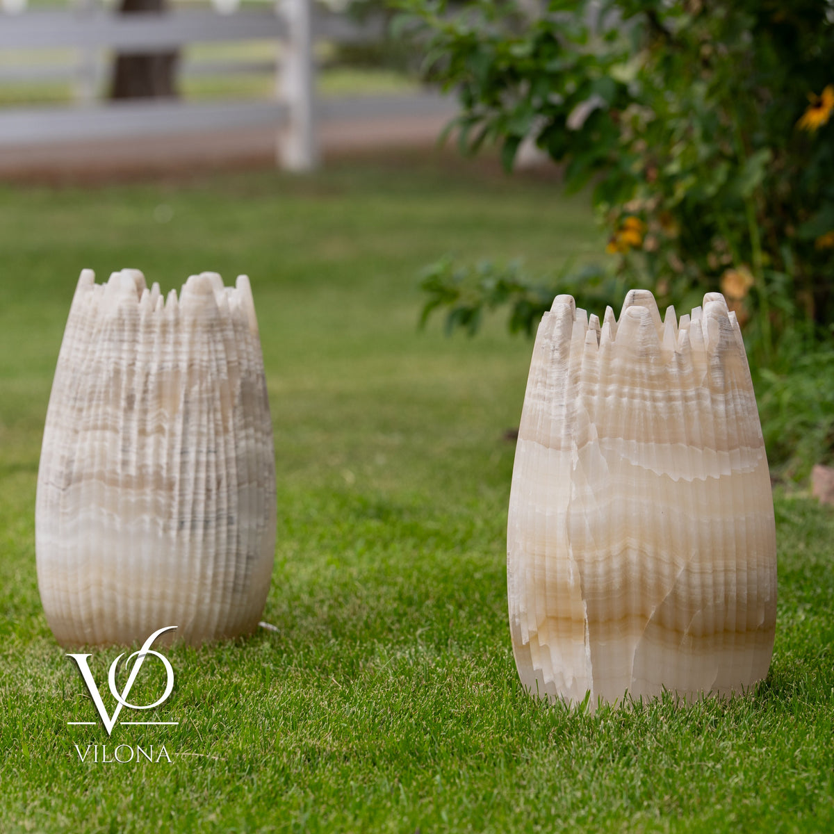 White Ice Onyx Crown Lamps - Sculptural Natural Stone Pair, photo 6 of 22